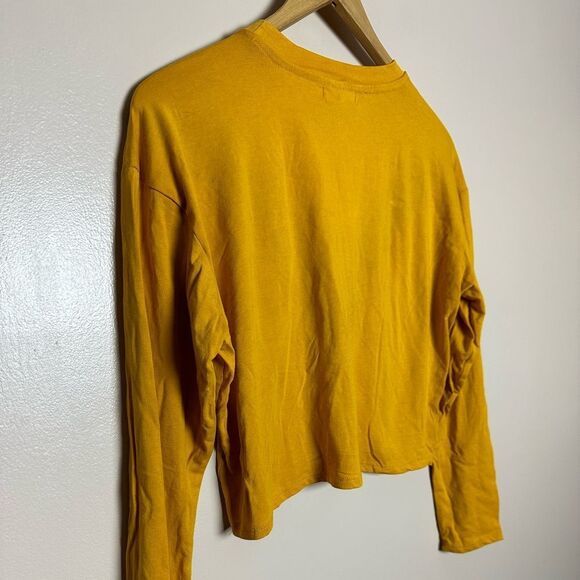 CLEARANCE! Gold Boutique Arrow Front Crop Top Size L NWT - Picture 4 of 6